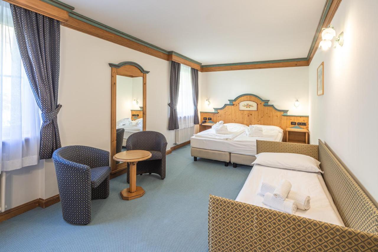 Hotel Bellavista Cavalese Ngoại thất bức ảnh